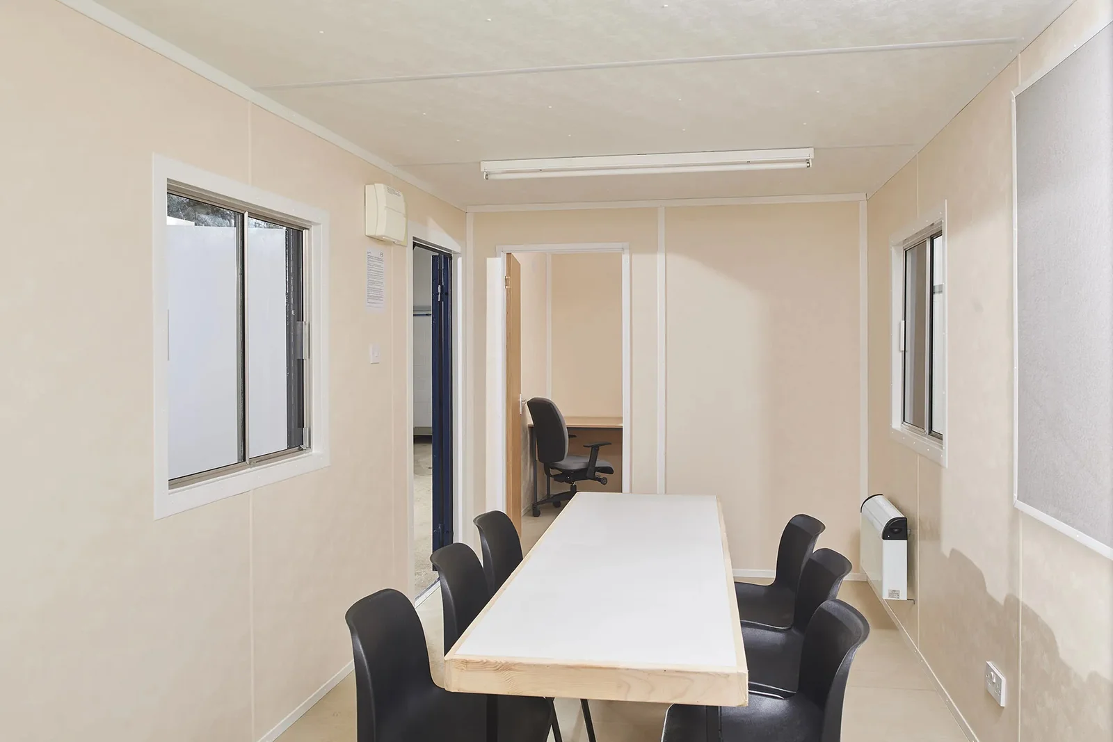 20Ft x 8Ft Steel Office/Store Cabin - Image 4