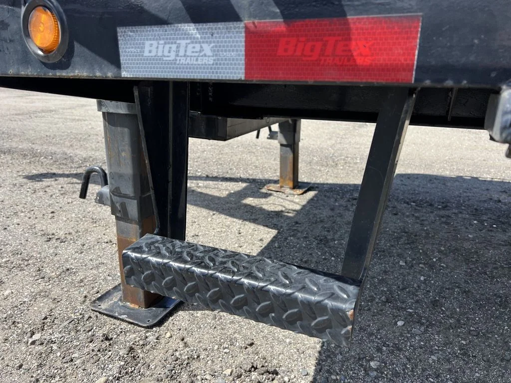 2023 Big Tex Trailers 8.5×40 25K HD Gooseneck Equipment w/Slide-Out Ramps - Image 9