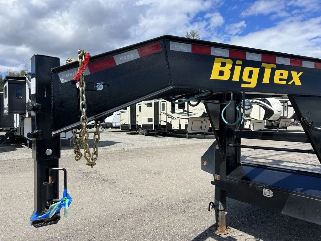 2023 Big Tex Trailers 8.5×40 25K HD Gooseneck Equipment w/Slide-Out Ramps - Image 5