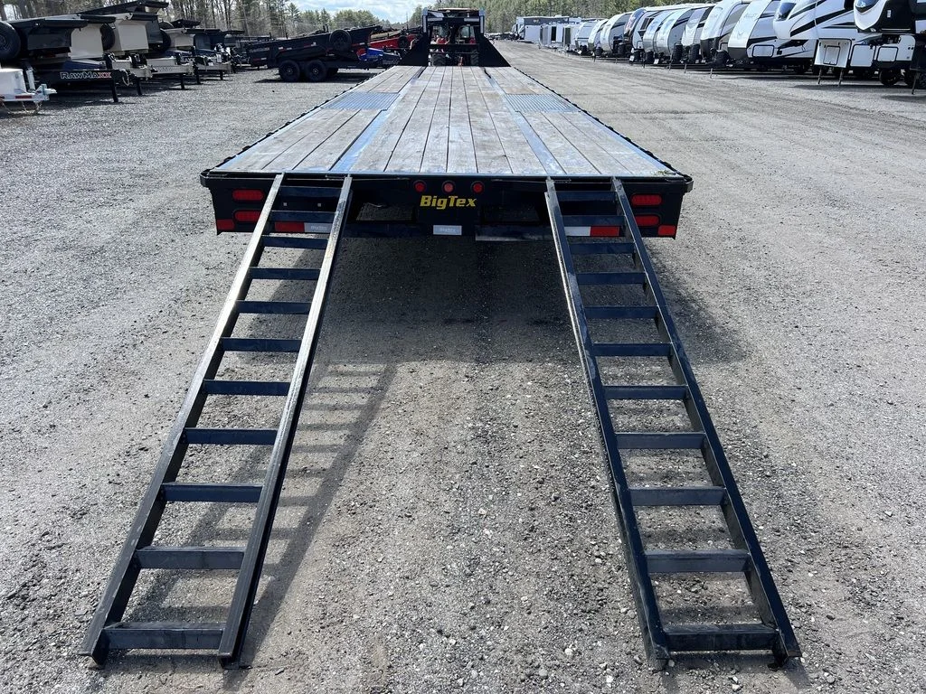 2023 Big Tex Trailers 8.5×40 25K HD Gooseneck Equipment w/Slide-Out Ramps - Image 11