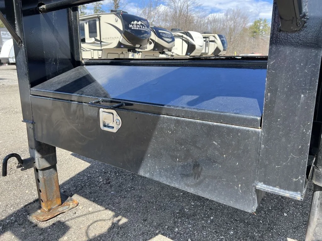 2023 Big Tex Trailers 8.5×40 25K HD Gooseneck Equipment w/Slide-Out Ramps - Image 7